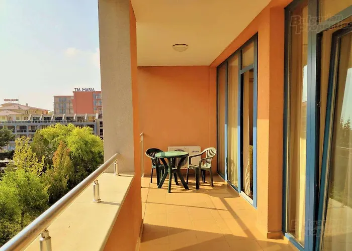 Konstantin In Trakia Plaza 公寓