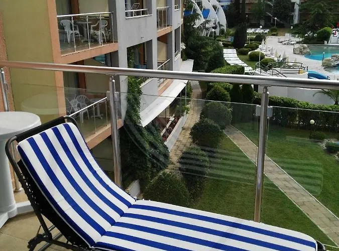 Konstantin In Trakia Plaza